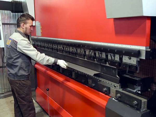 Листогибочный пресс Листогибочный пресс